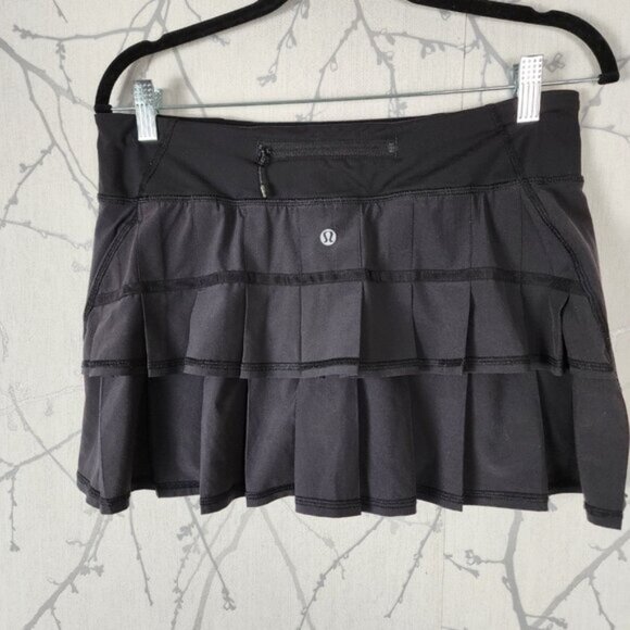 Lululemon Black Pleated Pace Setter Skirt w/ Built In Shorts - Picture 4 of 6